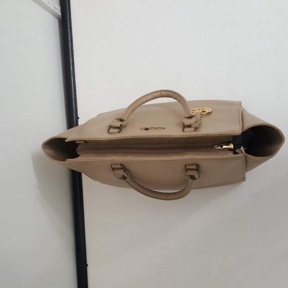 Women's MICHAEL KORS Large Luggage  Beige Leather Satchel Bag Tote Handbag - Picture 7 of 16